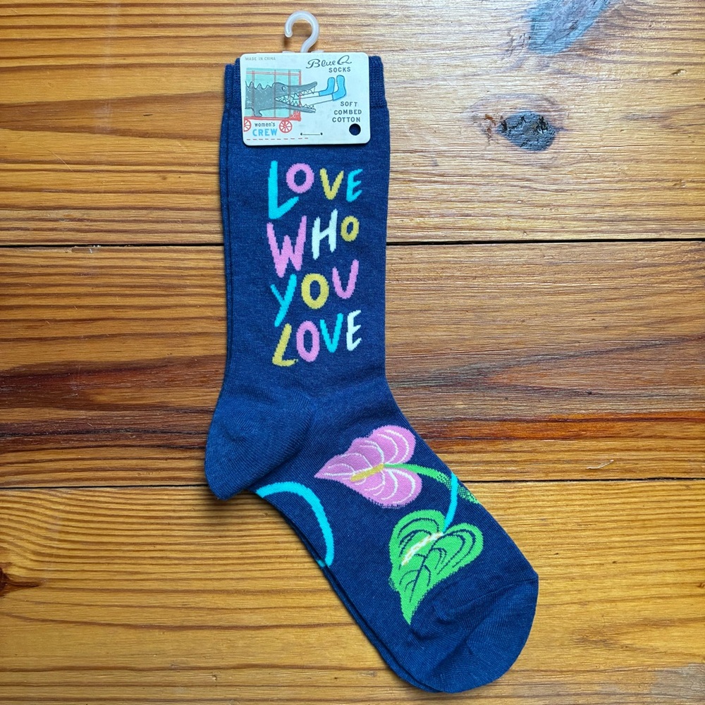 Blue Q Women’s Crew Blue Love Message Socks, NWT, 5-10